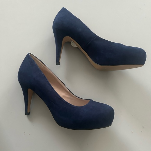 Brand new Navy Carvela by Kurt Geiger sz 8 - Picture 3 of 3